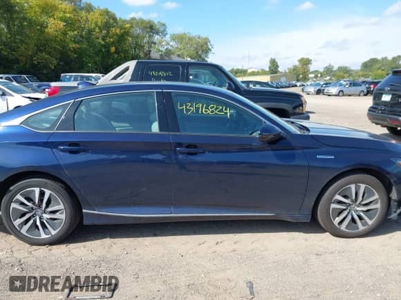 2018 Honda Accord EX-L z VIN 1HGCV3F52JA003319, wystawiony jako IAAI lot #43196824 z przebiegiem 69 603 mil mil oraz . Historia ofert i sprzedaży dostępna na DreamBid. Obrazek 13.