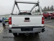 ✅ 2018 GMC Sierra 2500HD • VIN: 1GT12REG1JF126729 • Lot: 84289454. Wystawiony na Copart z przebiegiem Nie podano. Bezpłatny archiwum sprzedaży aukcyjnych z USA i szczegółowy raport historii pojazdu na DreamBid. Zdjęcie 6.