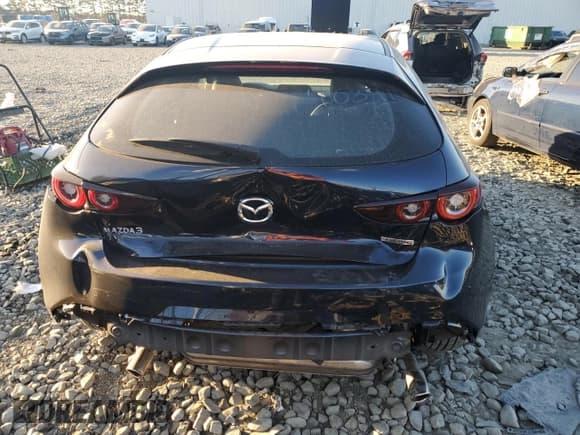 ✅ 2025 Mazda 3 S Preferred • VIN: JM1BPALM9S1778075 • Лот: 90065305. Опубликован ранее на Copart с пробегом 6 588 миль. Бесплатный доступ к архиву аукционных продаж из США и подробный отчёт об истории автомобиля на DreamBid. Изображение 6.