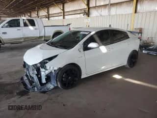 2018 Toyota Prius Two Eco z VIN JTDKARFU3J3552581, wystawiony jako Copart lot #60550205 z przebiegiem 114 462 mil mil oraz Szkoda całkowita • Salvage title. Historia ofert i sprzedaży dostępna na DreamBid. Obrazek 1.