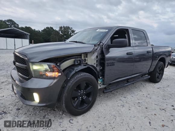 ✅ 2018 Ram 1500 Express • VIN: 1C6RR6KGXJS347813 • Лот: 82215125. Опубликован ранее на Copart с пробегом 134 842 миль. Бесплатный доступ к архиву аукционных продаж из США и подробный отчёт об истории автомобиля на DreamBid. Изображение 1.