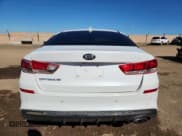 ✅ 2019 Kia Optima S • VIN: 5XXGT4L34KG323200 • Lot: 89535825. Wystawiony na Copart z przebiegiem 119 610 mil. Bezpłatny archiwum sprzedaży aukcyjnych z USA i szczegółowy raport historii pojazdu na DreamBid. Zdjęcie 6.