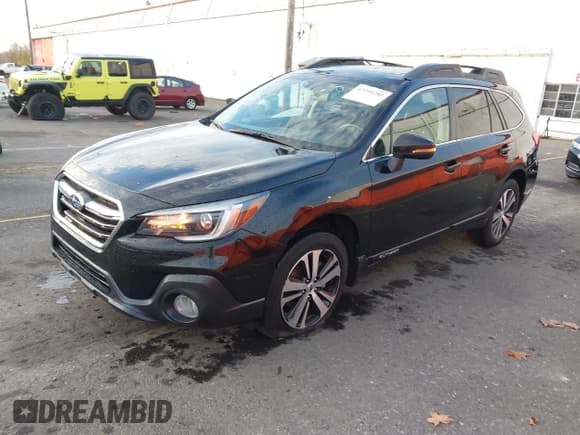 ✅ 2018 Subaru Outback Limited • VIN: 4S4BSANC6J3330118 • Lot: 43599280. Listed on IAAI with 79,074 mi. Free auction sales archive from the USA and detailed vehicle history report at DreamBid. Image 2.