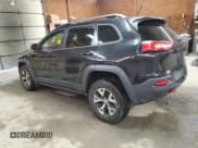 ✅ 2015 Jeep Cherokee Trailhawk • VIN: 1C4PJMBS0FW605093 • Lot: 80281395. Wystawiony na Copart z przebiegiem 139 862 mil. Bezpłatny archiwum sprzedaży aukcyjnych z USA i szczegółowy raport historii pojazdu na DreamBid. Zdjęcie 2.