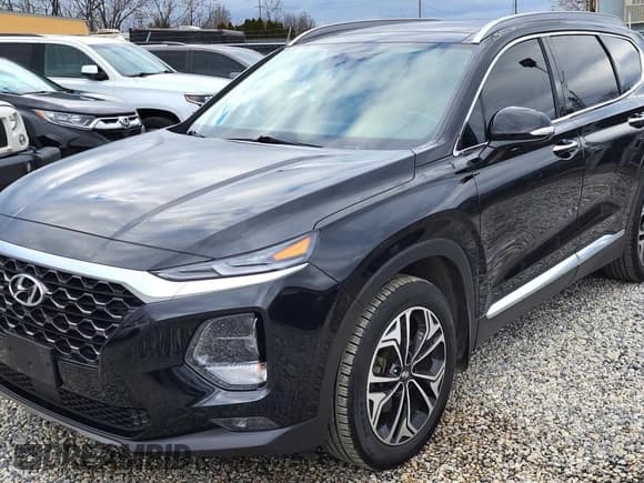 ✅ 2020 Hyundai Santa Fe SEL • VIN: 5NMS33AA2LH241703 • Lot: 61357853. Wystawiony na Copart z przebiegiem 200 365 mil. Bezpłatny archiwum sprzedaży aukcyjnych z USA i szczegółowy raport historii pojazdu na DreamBid. Zdjęcie 2.
