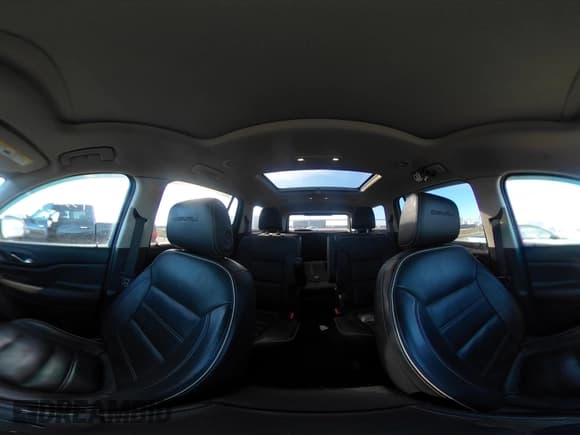 ✅ 2018 GMC Acadia Denali • VIN: 1GKKNXLS3JZ213218 • Lot: 43522799. Listed on IAAI with 137,692 mi. Free auction sales archive from the USA and detailed vehicle history report at DreamBid. Image 18.