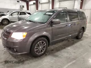 ✅ 2017 Dodge Grand Caravan SXT • VIN: 2C4RDGCG9HR678504 • Lot: 82409785. Wystawiony na Copart z przebiegiem 111 428 mil. Bezpłatny archiwum sprzedaży aukcyjnych z USA i szczegółowy raport historii pojazdu na DreamBid. Zdjęcie 1.