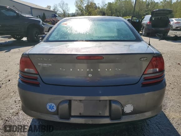 ✅ 2004 Dodge Stratus SXT • VIN: 1B3EL46X04N249823 • Lot: 84554875. Wystawiony na Copart z przebiegiem 245 314 mil. Bezpłatny archiwum sprzedaży aukcyjnych z USA i szczegółowy raport historii pojazdu na DreamBid. Zdjęcie 6.
