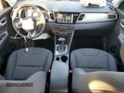 ✅ 2018 Kia Niro LX • VIN: KNDCB3LC8J5206587 • Lot: 82680165. Wystawiony na Copart z przebiegiem 51 636 mil. Bezpłatny archiwum sprzedaży aukcyjnych z USA i szczegółowy raport historii pojazdu na DreamBid. Zdjęcie 8.