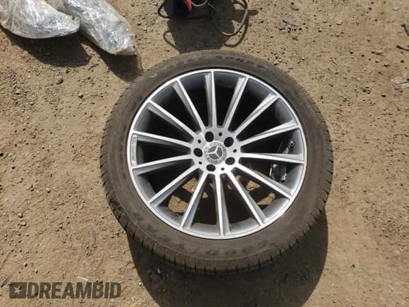 ✅ 2020 Mercedes-Benz GLC 300 • VIN: WDC0J8EB6LF699300 • Лот: 56514305. Опубликован ранее на Copart с пробегом 67 647 миль. Бесплатный доступ к архиву аукционных продаж из США и подробный отчёт об истории автомобиля на DreamBid. Изображение 12.