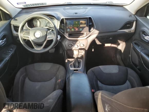 ✅ 2017 Jeep Cherokee Altitude • VIN: 1C4PJLABXHW559013 • Lot: 82689775. Listed on Copart with 182,219 mi. Free auction sales archive from the USA and detailed vehicle history report at DreamBid. Image 8.