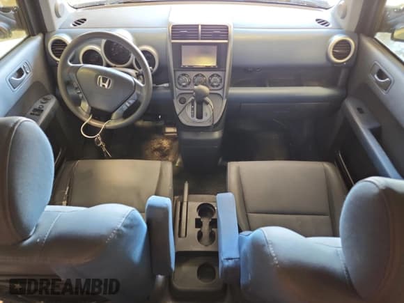 ✅ 2006 Honda Element EX-P • VIN: 5J6YH28736L017157 • Лот: 92162985. Опубликован ранее на Copart с пробегом 210 504 миль. Бесплатный доступ к архиву аукционных продаж из США и подробный отчёт об истории автомобиля на DreamBid. Изображение 8.