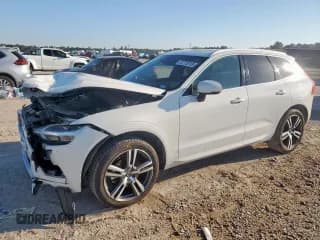 ✅ 2020 Volvo XC60 Momentum • VIN: YV4102DK7L1565305 • Лот: 81773715. Опубликован ранее на Copart с пробегом 86 440 миль. Бесплатный доступ к архиву аукционных продаж из США и подробный отчёт об истории автомобиля на DreamBid. Изображение 1.
