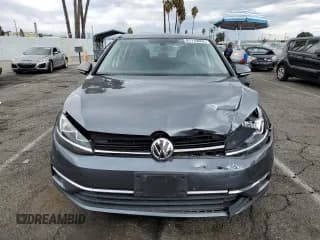 ✅ 2021 Volkswagen Golf TSI • VIN: 3VWG57AU1MM016217 • Lot: 81110865. Wystawiony na Copart z przebiegiem 61 437 mil. Bezpłatny archiwum sprzedaży aukcyjnych z USA i szczegółowy raport historii pojazdu na DreamBid. Zdjęcie 5.