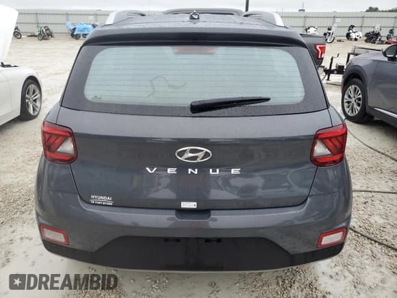 ✅ 2024 Hyundai Venue SEL • VIN: KMHRC8A30RU315453 • Lot: 74593544. Listed on Copart with 867 mi. Free auction sales archive from the USA and detailed vehicle history report at DreamBid. Image 6.
