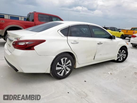 ✅ 2017 Nissan Altima SV • VIN: 1N4AL3AP9HC140248 • Lot: 59515895. Listed on Copart with 117,755 mi. Free auction sales archive from the USA and detailed vehicle history report at DreamBid. Image 3.