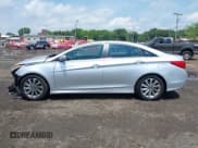 ✅ 2014 Hyundai Sonata SE • VIN: 5NPEC4AC4EH832058 • Лот: 42613049. Опубликован ранее на IAAI с пробегом 62 584 миль. Бесплатный доступ к архиву аукционных продаж из США и подробный отчёт об истории автомобиля на DreamBid. Изображение 14.