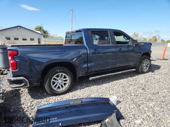 ✅ 2019 Chevrolet Silverado 1500 LT • VIN: 1GCUYDED9KZ155884 • Lot: 82394165. Wystawiony na Copart z przebiegiem 69 120 mil. Bezpłatny archiwum sprzedaży aukcyjnych z USA i szczegółowy raport historii pojazdu na DreamBid. Zdjęcie 3.
