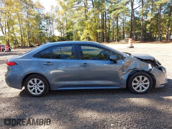 ✅ 2024 Toyota Corolla LE • VIN: 5YFB4MDE7RP192935 • Lot: 43482910. Listed on IAAI with 25,207 mi. Free auction sales archive from the USA and detailed vehicle history report at DreamBid. Image 13.