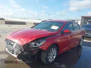 2018 Hyundai Sonata SE z VIN 5NPE24AF4JH603239, wystawiony jako IAAI lot #43277984 z przebiegiem 126 742 mil mil oraz . Historia ofert i sprzedaży dostępna na DreamBid. Obrazek 2.
