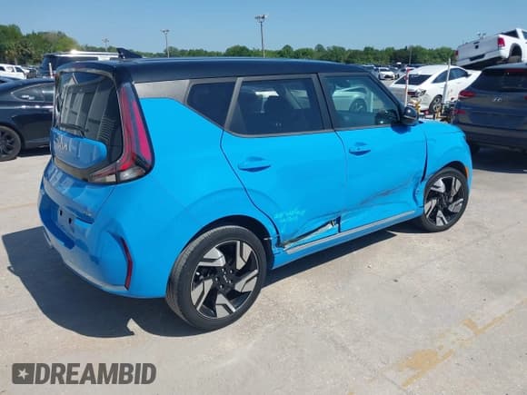 ✅ 2023 Kia Soul GT-Line • VIN: KNDJ53AU1P7193771 • Lot: 42037002. Listed on IAAI with 38,575 mi. Free auction sales archive from the USA and detailed vehicle history report at DreamBid. Image 4.