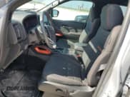 ✅ 2025 Nissan Frontier Pro-4X • VIN: 1N6ED1EKXSN600263 • Лот: 90295315. Опубликован ранее на Copart с пробегом 9 507 миль. Бесплатный доступ к архиву аукционных продаж из США и подробный отчёт об истории автомобиля на DreamBid. Изображение 7.