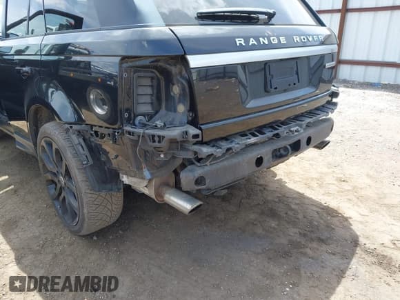 ✅ 2013 Land Rover Range Rover Sport SC • VIN: SALSH2E4XDA766738 • Lot: 42618626. Listed on IAAI with 97,578 mi. Free auction sales archive from the USA and detailed vehicle history report at DreamBid. Image 6.