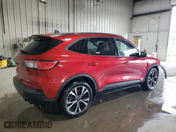 ✅ 2022 Ford Escape SE • VIN: 1FMCU9G66NUB59424 • Lot: 93072615. Listed on Copart with 7,302 mi. Free auction sales archive from the USA and detailed vehicle history report at DreamBid. Image 3.