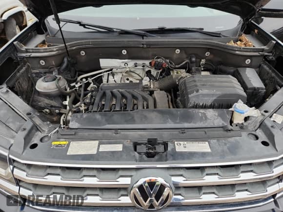 ✅ 2018 Volkswagen Atlas S • VIN: 1V2AR2CAXJC567695 • Lot: 85922865. Listed on Copart with 180,071 mi. Free auction sales archive from the USA and detailed vehicle history report at DreamBid. Image 12.