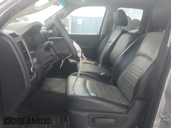 ✅ 2010 Dodge 1500 SLT • VIN: 1D7RB1GP7AS238045 • Lot: 69377904. Wystawiony na Copart z przebiegiem 95 963 mil. Bezpłatny archiwum sprzedaży aukcyjnych z USA i szczegółowy raport historii pojazdu na DreamBid. Zdjęcie 7.