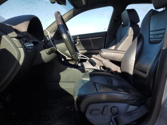 ✅ 2008 Audi S4 • VIN: WAUGL78E28A157529 • Лот: 84509464. Опубликован ранее на Copart с пробегом 96 031 миль. Бесплатный доступ к архиву аукционных продаж из США и подробный отчёт об истории автомобиля на DreamBid. Изображение 7.