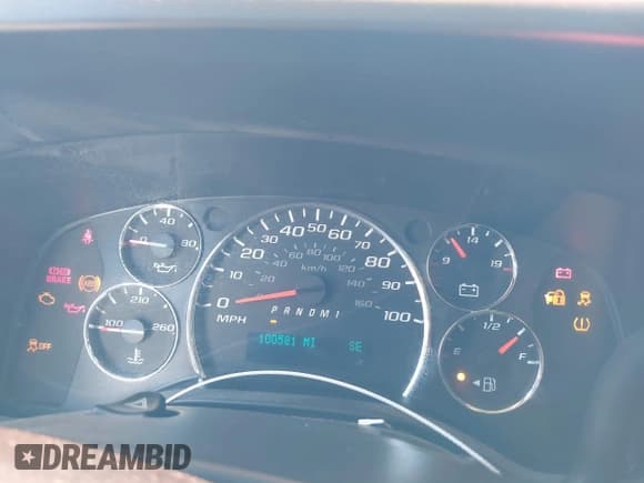 ✅ 2018 Chevrolet Express Cargo • VIN: 1GCWGAFP9J1247366 • Lot: 42543690. Listed on IAAI with 100,581 mi. Free auction sales archive from the USA and detailed vehicle history report at DreamBid. Image 7.