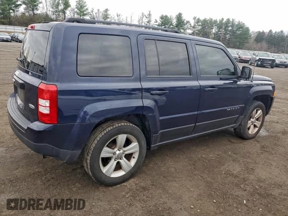 ✅ 2017 Jeep Patriot Latitude • VIN: 1C4NJRFB7HD179495 • Lot: 93616255. Listed on Copart with 132,621 mi. Free auction sales archive from the USA and detailed vehicle history report at DreamBid. Image 3.