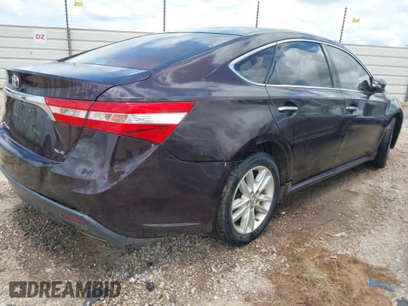 ✅ 2014 Toyota Avalon Limited • VIN: 4T1BK1EBXEU093737 • Лот: 42964042. Опубликован ранее на IAAI с пробегом 356 984 миль. Бесплатный доступ к архиву аукционных продаж из США и подробный отчёт об истории автомобиля на DreamBid. Изображение 4.