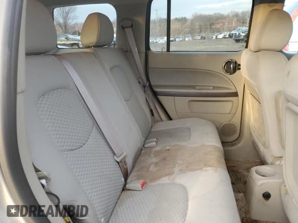 ✅ 2006 Chevrolet HHR LT • VIN: 3GNDA23D86S678982 • Lot: 86139484. Listed on Copart with 193,364 mi. Free auction sales archive from the USA and detailed vehicle history report at DreamBid. Image 11.