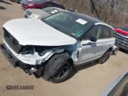 ✅ 2024 Lincoln Corsair Premiere • VIN: 5LMCJ1CAXRUL15939 • Lot: 41782141. Wystawiony na IAAI z przebiegiem 7 213 mil. Bezpłatny archiwum sprzedaży aukcyjnych z USA i szczegółowy raport historii pojazdu na DreamBid. Zdjęcie 18.