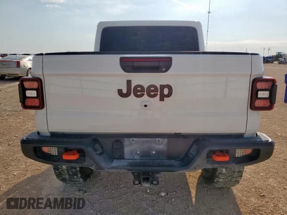 ✅ 2021 Jeep Gladiator Mojave • VIN: 1C6JJTEGXML528164 • Lot: 68764015. Listed on Copart with 102,261 mi. Free auction sales archive from the USA and detailed vehicle history report at DreamBid. Image 6.