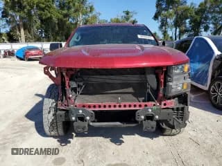 ✅ 2020 Chevrolet Silverado 1500 Custom • VIN: 1GCPWBEF2LZ306624 • Lot: 90998435. Wystawiony na Copart z przebiegiem 58 804 mil. Bezpłatny archiwum sprzedaży aukcyjnych z USA i szczegółowy raport historii pojazdu na DreamBid. Zdjęcie 5.
