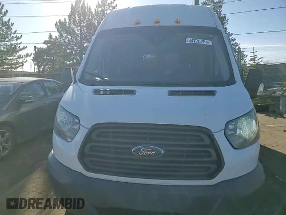 ✅ 2016 Ford Transit Cargo • VIN: 1FTBF4XG7GKA26157 • Лот: 84770754. Опубликован ранее на Copart с пробегом 137 282 миль. Бесплатный доступ к архиву аукционных продаж из США и подробный отчёт об истории автомобиля на DreamBid. Изображение 12.