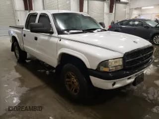 ✅ 2004 Dodge Dakota Sport • VIN: 1D7HG38NX4S635016 • Lot: 85332484. Wystawiony na Copart z przebiegiem 281 187 mil. Bezpłatny archiwum sprzedaży aukcyjnych z USA i szczegółowy raport historii pojazdu na DreamBid. Zdjęcie 4.