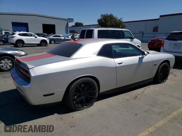 ✅ 2012 Dodge Challenger SRT-8 392 • VIN: 2C3CDYCJ4CH262368 • Lot: 68242864. Wystawiony na Copart z przebiegiem 42 941 mil. Bezpłatny archiwum sprzedaży aukcyjnych z USA i szczegółowy raport historii pojazdu na DreamBid. Zdjęcie 3.