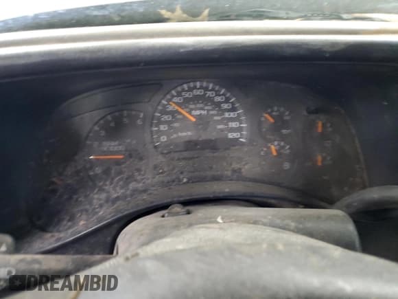 ✅ 2003 Chevrolet Silverado 2500HD LS • VIN: 1GCHC29U93E131088 • Lot: 47078175. Listed on Copart with Not provided. Free auction sales archive from the USA and detailed vehicle history report at DreamBid. Image 9.