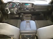 ✅ 2007 Chevrolet Silverado 2500HD 1LT • VIN: 1GCHC23K87F566126 • Lot: 83988864. Wystawiony na Copart z przebiegiem 203 978 mil. Bezpłatny archiwum sprzedaży aukcyjnych z USA i szczegółowy raport historii pojazdu na DreamBid. Zdjęcie 8.