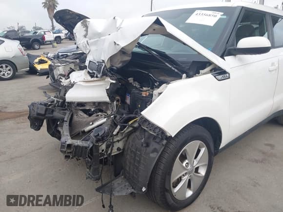 ✅ 2015 Kia Soul • VIN: KNDJN2A2XF7146729 • Лот: 43356850. Опубликован ранее на IAAI с пробегом 129 500 миль. Бесплатный доступ к архиву аукционных продаж из США и подробный отчёт об истории автомобиля на DreamBid. Изображение 20.