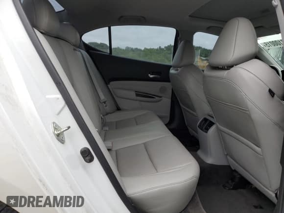 ✅ 2015 Acura TLX Technology • VIN: 19UUB2F55FA009324 • Лот: 58100015. Опубликован ранее на Copart с пробегом 140 456 миль. Бесплатный доступ к архиву аукционных продаж из США и подробный отчёт об истории автомобиля на DreamBid. Изображение 10.