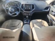 ✅ 2016 Jeep Cherokee Sport • VIN: 1C4PJMABXGW293271 • Лот: 82151835. Опубликован ранее на Copart с пробегом 117 778 миль. Бесплатный доступ к архиву аукционных продаж из США и подробный отчёт об истории автомобиля на DreamBid. Изображение 8.