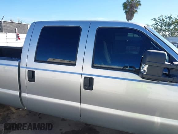 ✅ 2003 Ford F-250 XL • VIN: 1FTNW21F43EA97505 • Lot: 43722125. Listed on IAAI with Not provided. Free auction sales archive from the USA and detailed vehicle history report at DreamBid. Image 13.