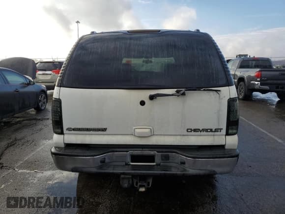 ✅ 2004 Chevrolet Suburban Z71 • VIN: 3GNFK16Z04G188706 • Лот: 83853434. Опубликован ранее на Copart с пробегом 257 953 миль. Бесплатный доступ к архиву аукционных продаж из США и подробный отчёт об истории автомобиля на DreamBid. Изображение 6.