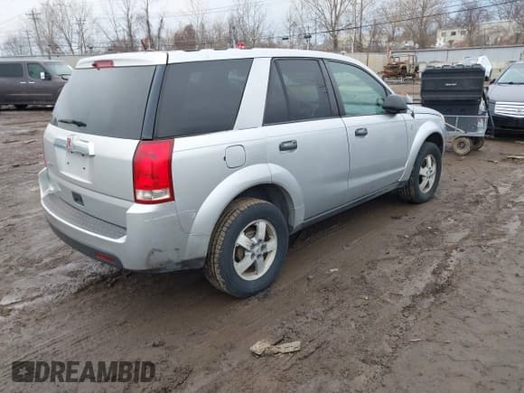 ✅ 2006 Saturn VUE • VIN: 5GZCZ33D66S835888 • Lot: 41513629. Wystawiony na IAAI z przebiegiem 171 887 mil. Bezpłatny archiwum sprzedaży aukcyjnych z USA i szczegółowy raport historii pojazdu na DreamBid. Zdjęcie 4.