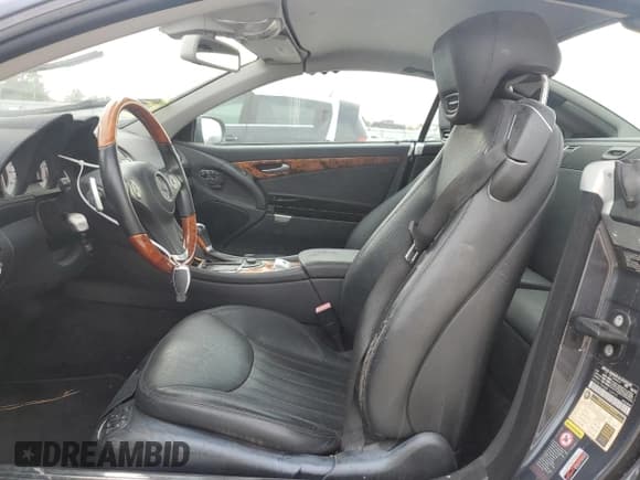 ✅ 2011 Mercedes-Benz SL 550 • VIN: WDBSK7BA8BF164435 • Lot: 63101954. Listed on Copart with 67,462 mi. Free auction sales archive from the USA and detailed vehicle history report at DreamBid. Image 7.